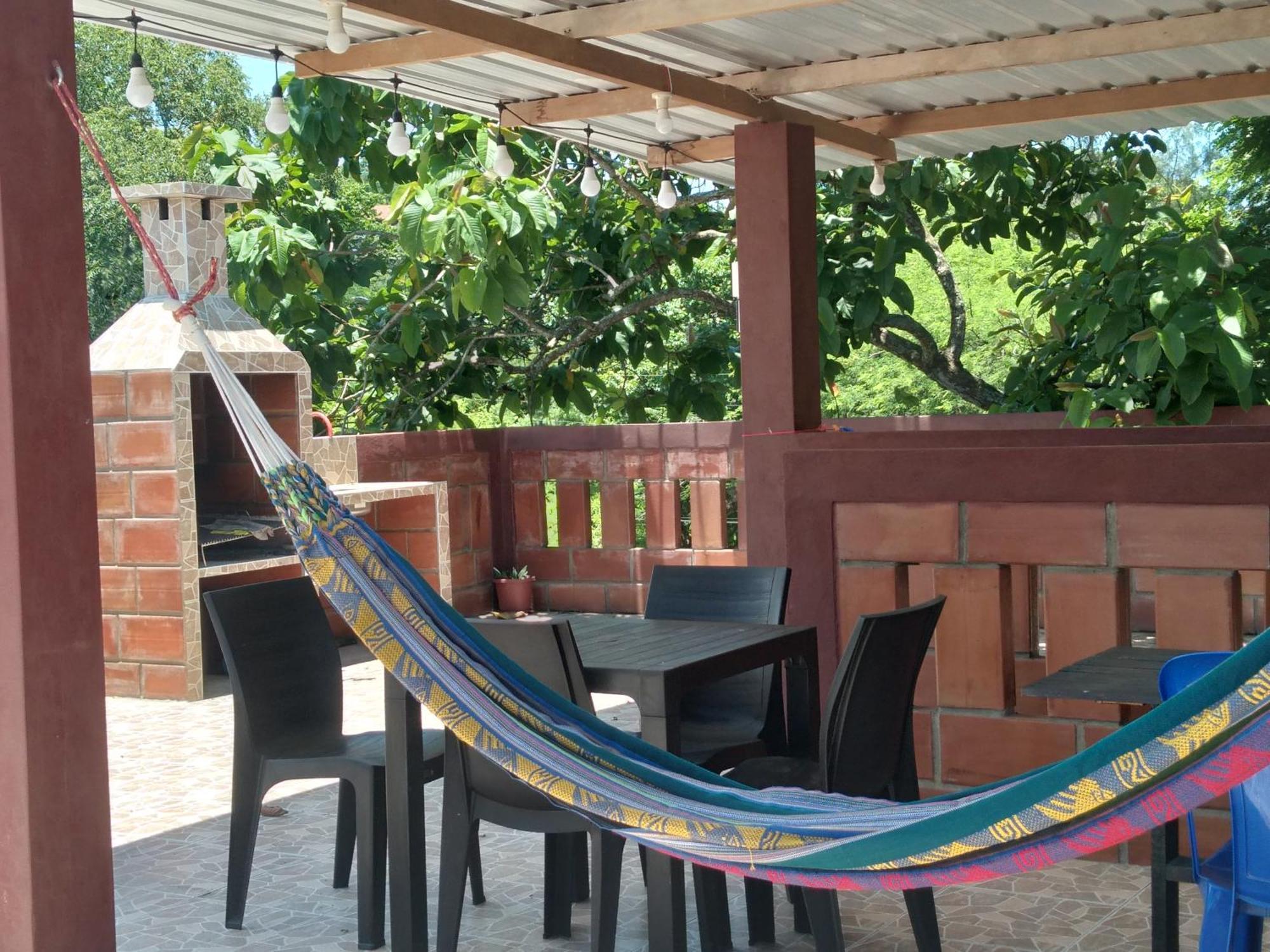 Hostal Casa Taisha Montañita 外观 照片
