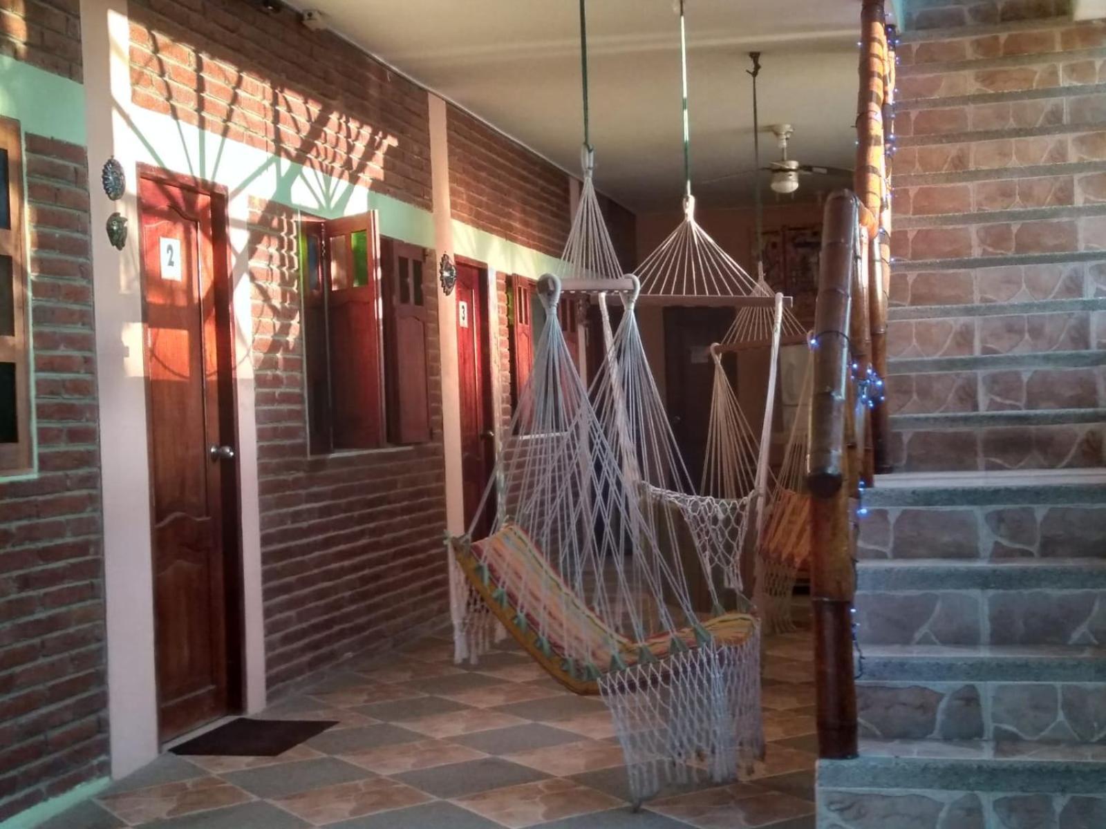 Hostal Casa Taisha Montañita 外观 照片