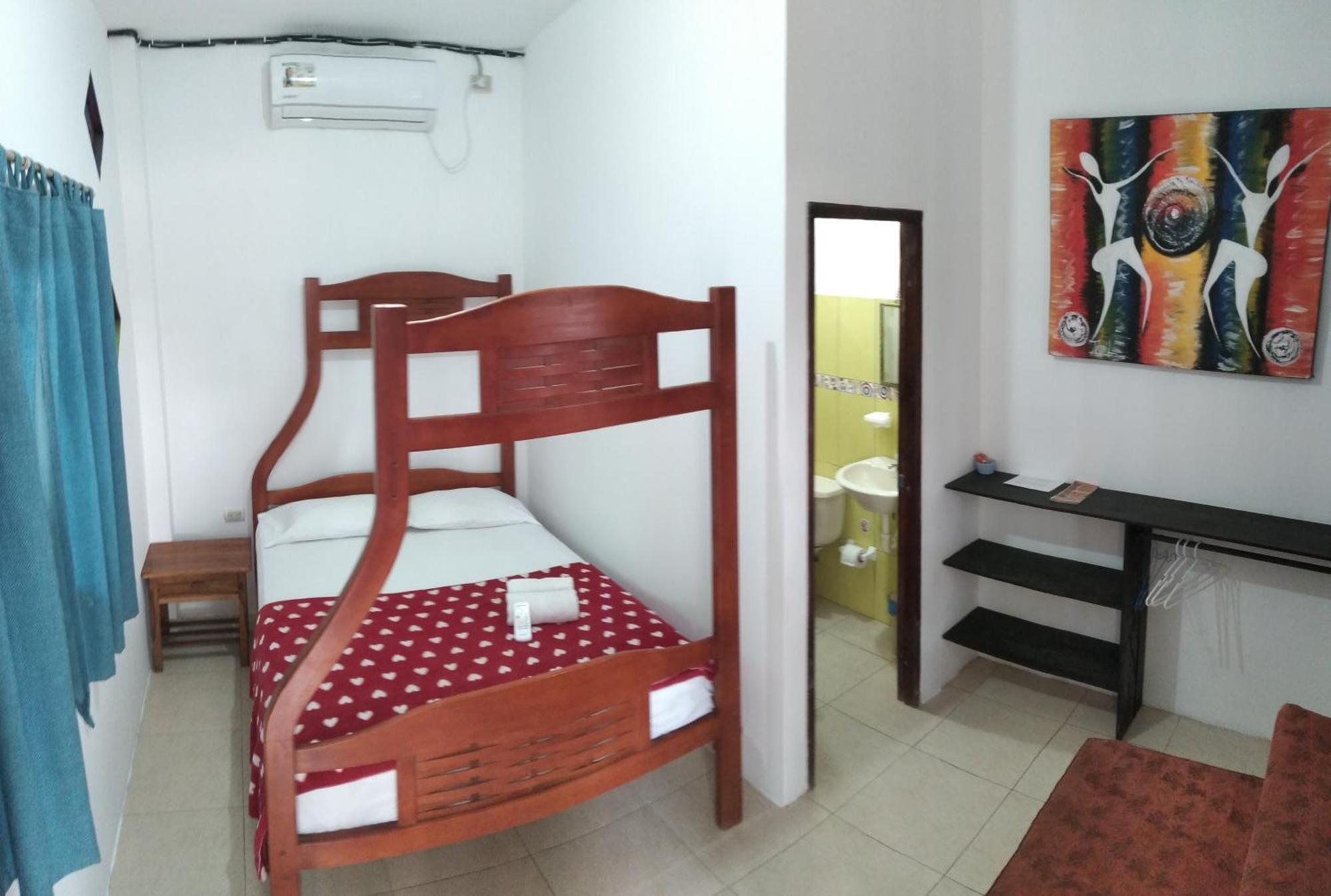 Hostal Casa Taisha Montañita 外观 照片