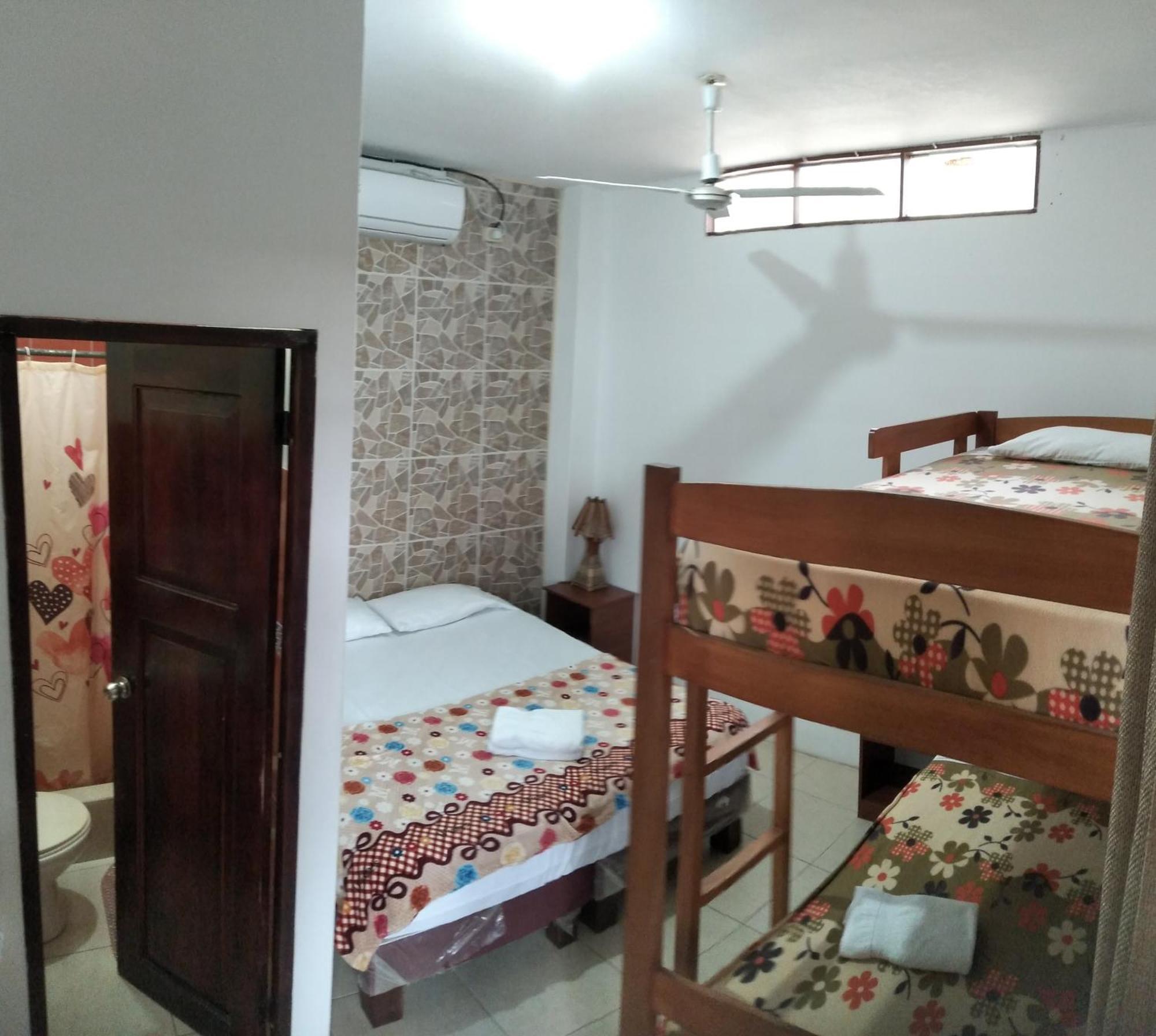 Hostal Casa Taisha Montañita 外观 照片