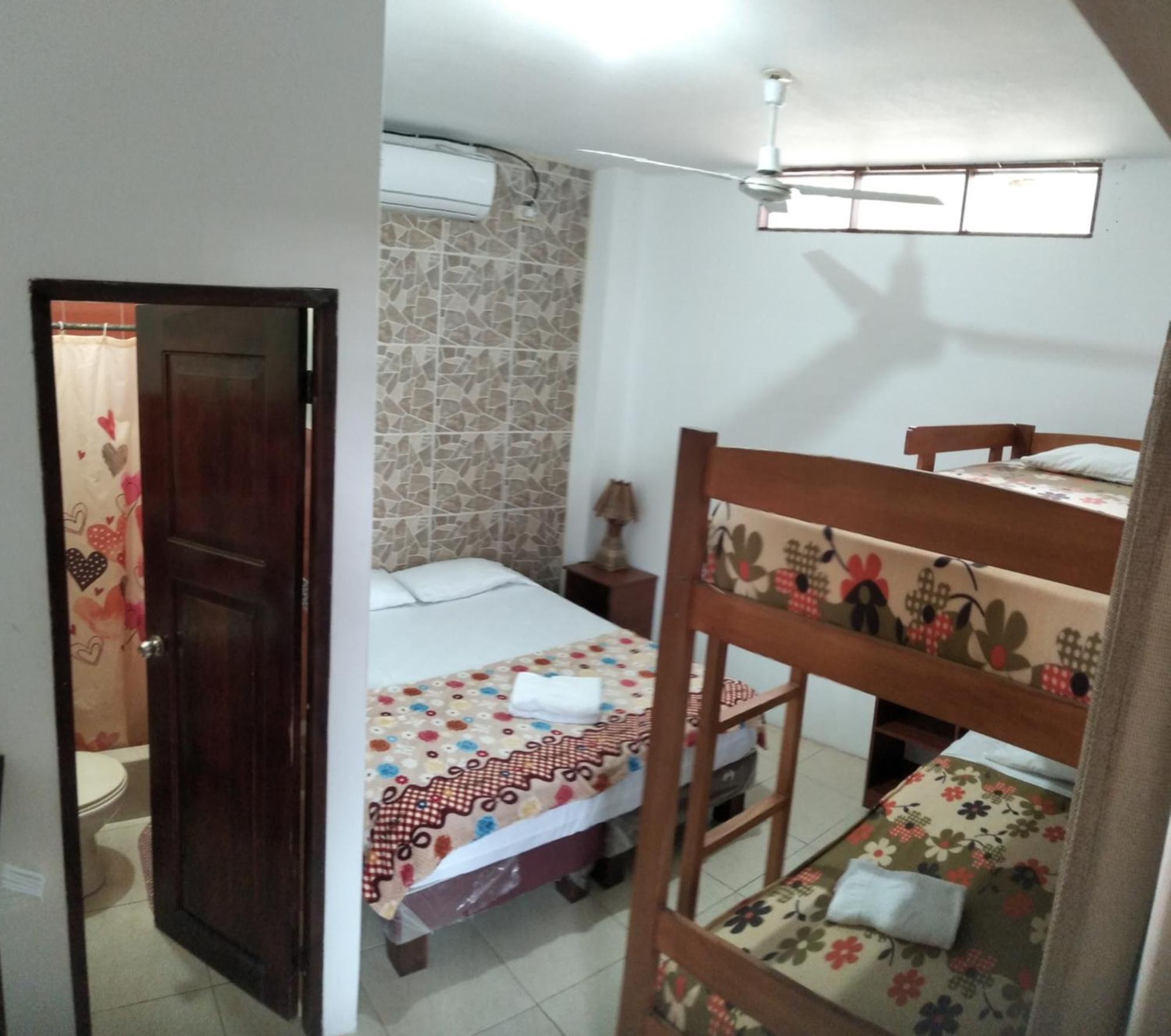 Hostal Casa Taisha Montañita 外观 照片