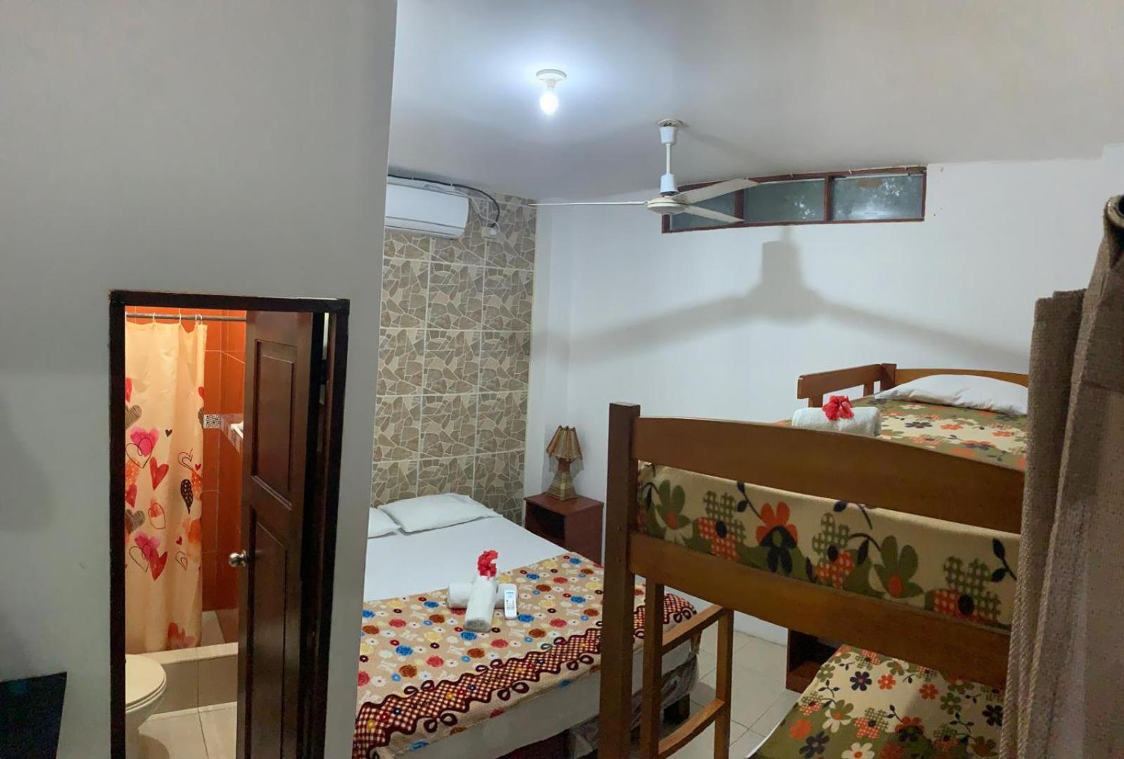 Hostal Casa Taisha Montañita 外观 照片